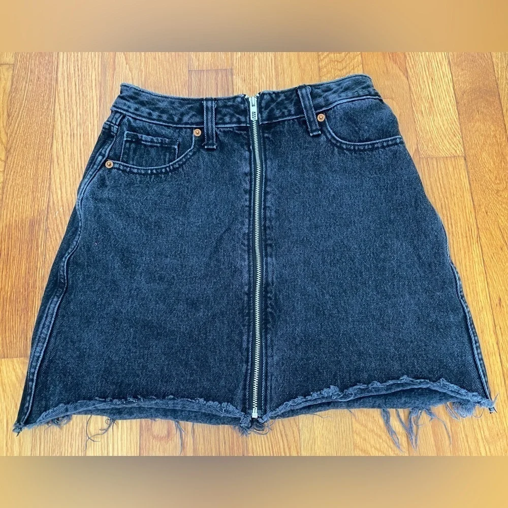 Abercrombie & Fitch Black Zoe Natural Rise Vintage A-Line Denim Skirt Size 26/2
